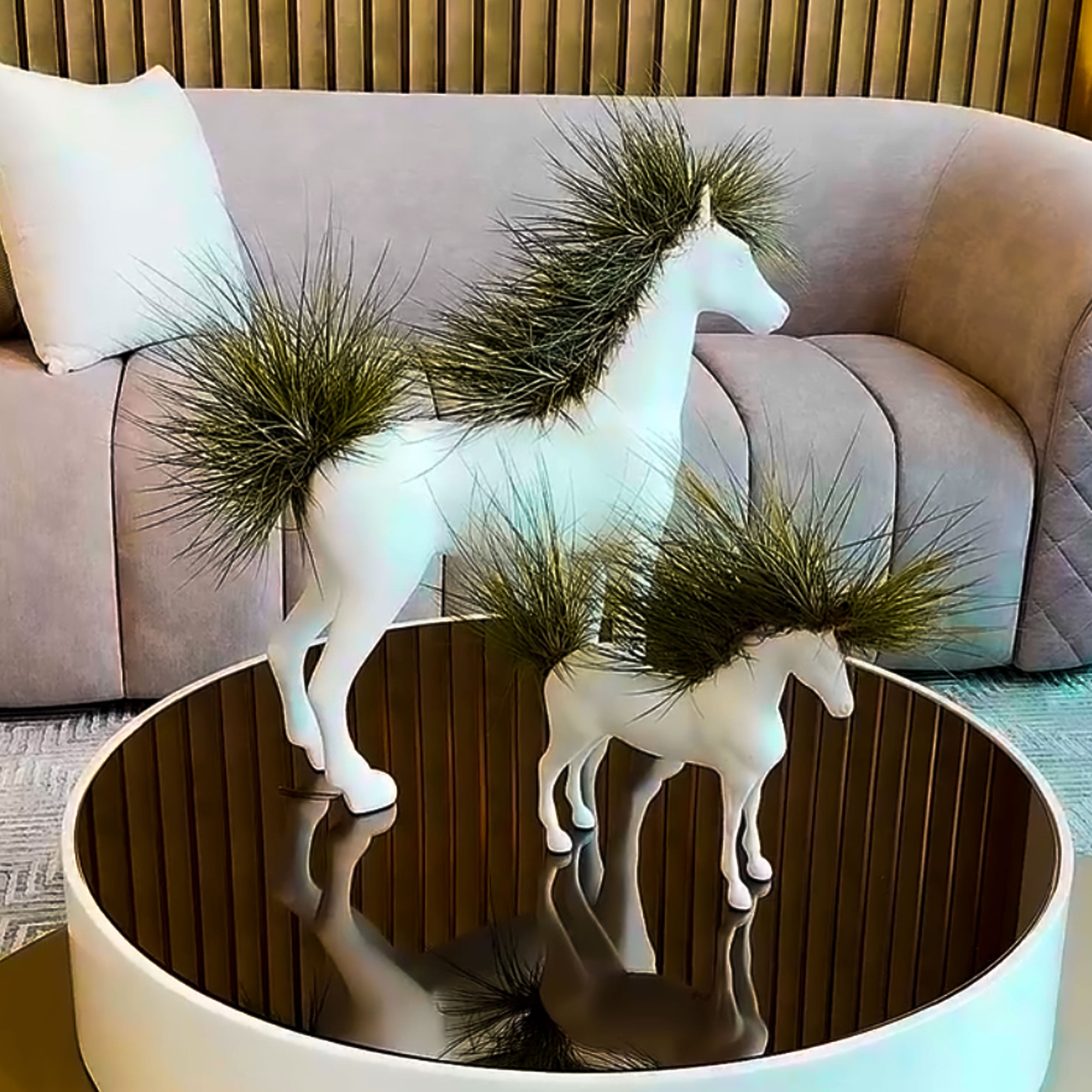 Caballo decorativo blanco